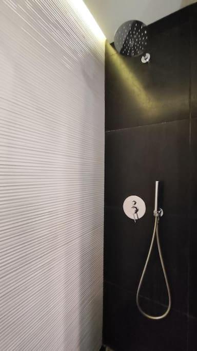 Cozy Apartment Near The Colosseum Roma Ngoại thất bức ảnh