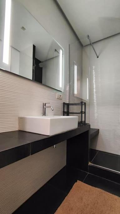 Cozy Apartment Near The Colosseum Roma Ngoại thất bức ảnh